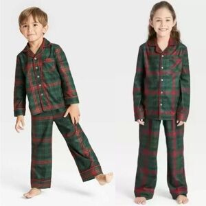 New! Hearth & Hand Kids' Tartan Plaid 2pc Pajama Set - Holiday. 18 months/Kid 6